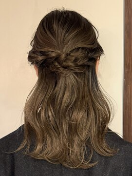 アビー(ABBEY) ハーフアップ、お呼ばれヘアセット、ヘアアレンジ