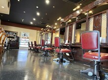 ヘアードゥ レディバグ(HAIR DO LADY BUG)の雰囲気(広々とした落ち着いた店内でゆったりお過ごしいただけます。)