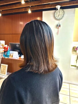 クオリス 上板橋店(QUALIS) 大人可愛い◎外ハネ切りっぱなしミディアムくびれヘア