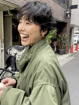 エッセンス(THE ESSENCE) curly short