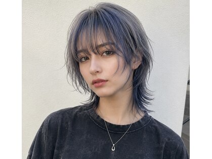 ピンズ(Pins)の写真