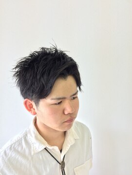 ヘアーデザイン オアジ(OASI) スパイキーショートアップバング