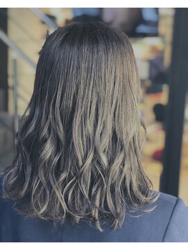 フィルモルメール(FILMORMALE) 透明感ハイライトカラー×アッシュベージュ☆