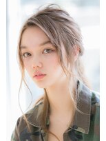 レア 渋谷(Le'a)&nbsp;【Le'a　渋谷】イルミナカラーハイライト　大人かわいい