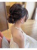 洋装 ゆるふわ 柔らか ティアラ シンプル シニヨン ヘアアレンジ