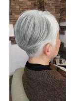 ジプシーヘアー(Gypsy HAIR)&nbsp;銀髪ベリーショート