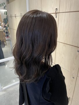 アドラーブル 万代店 (adorable) 20代30代40代ブリーチなしオリーブグレージュくびれミディ