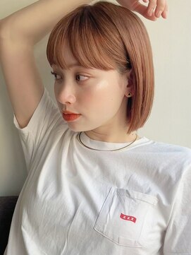 ローネス(LONESS) ミニボブと暖色カラーで重たくなりすぎず抜け感を◎