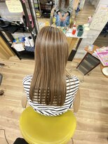 ラッコのおひるね&nbsp;白髪ぼかしカラー　ハイライトあり