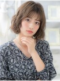 グレーベージュ前下がり小顔ボブ前髪パーマc5上尾20代30代40代