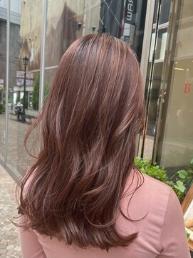 ビュートリアム 梅田(BEAUTRIUM) ピンクベージュカラー