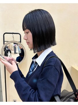 スニュウ(snuw) 高校生ボブ切りっぱなしボブ小顔カットグレージュミルクティ