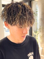 フェノメノン(PHENOMENON)&nbsp;岐阜ツイストスパイラルパーマ波巻きスパイラルツイストパーマ