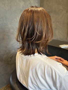 ユウシヘアー(Yushi Hair) ミディアムレイヤー