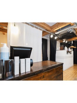 お客様のライフスタイルを理解し、生活に合ったヘアスタイルを提案できます。似合わせ技術はお任せ下さい！