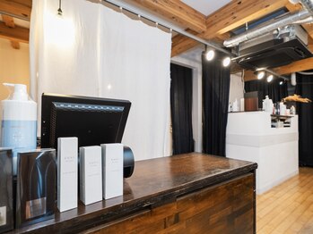 フラクタル(FRACTALE)の写真/お客様のライフスタイルを理解し、生活に合ったヘアスタイルを提案できます。似合わせ技術はお任せ下さい!