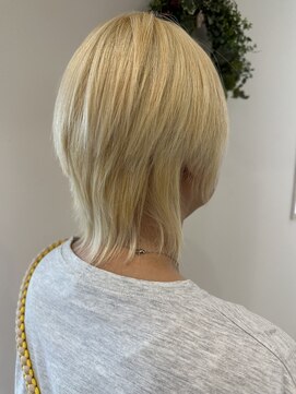 ケイズプラスカラン(HAIR AND MAKEUP K's PLUS calin) ハイトーンウルフ