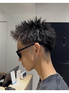 ネイビー 表参道(NAVY) フェードスパイキーショート