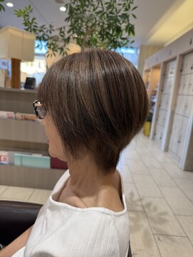 アース 土気あすみが丘店(HAIR&MAKE EARTH) ショートボブ×細めハイライト