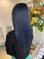 タオ 河原町(Tao) ツヤツヤネイビーブルー　by玉置　悠祐