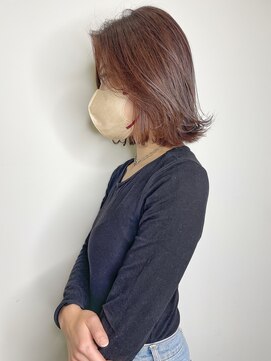 ゼンドットカラスマ(Zen.karasuma) かきあげバング×ピンクブラウン