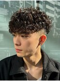 スペインカール外国人風パーマフェード刈り上げスパイラルパーマ