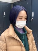 センターパートボブ寒色バイオレット切りっぱなし
