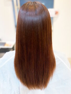 ヴィヴァーチェイルソーレ(VIVACE ilsole) 20代30代40代キャメルブラウン髪質改善カラー艶感ストレート