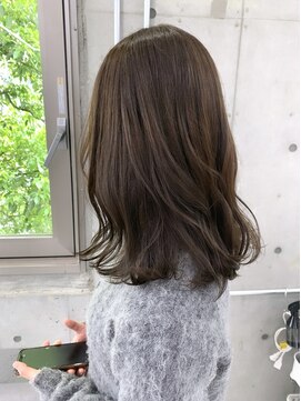 ディジョン(Dijon) 韓国顔まわりレイヤーカットグレージュオリーブベージュブラウン