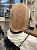 8202ブロンドベージュハイトーンカラー韓国切りっぱなしボブ