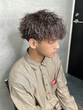 ネクストゼロ(NEXT zerO) メンズパーマ