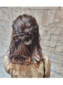 セミロング×ヘアアレンジ