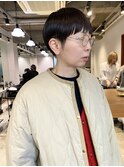 マッシュショート　メガネコーデ