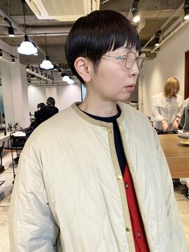 ダンボ(DUMBO) マッシュショート メガネコーデ