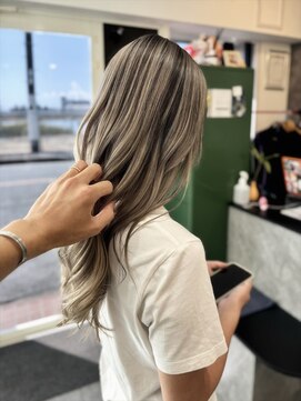 アラレ(ARARE) シャドールーツバレイヤージュ