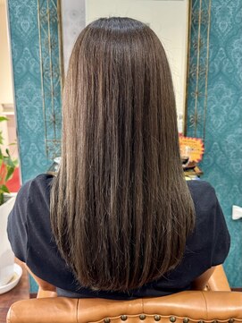 美髪 ヘアサロン(美髪 Hair salon) カーキアッシュカラー