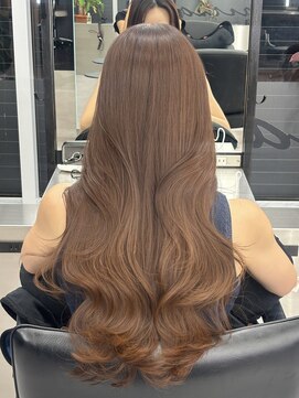 アルドーレフィエロ シンサイバシ(Ardore fiero shinsaibashi) シアーベージュ/レイヤーカット【小山田繭】20代30代40代