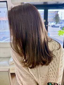 レアーリ(le ali) 40代カジュアル×スタイリングいらず