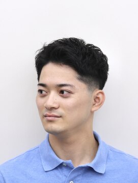 ダリーサード(DALIE third) メンズショートアップバングローフェード
