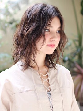 メイクス 表参道(MAKE'S omotesando) make's 重軽パーマ　セミディ１