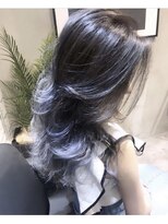 ロビィ 浦添店(LOBY)&nbsp;ブルーシルバーグラデーション