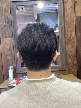 美容室 フィックス メンズ刈り上げツーブロック