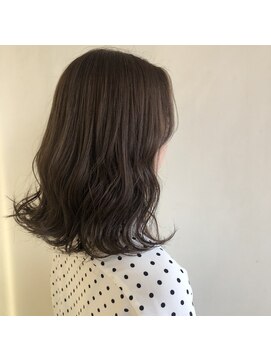 ヘアーアートミュージアム(Hair Art Museum) アッシュブラウンカラー