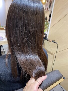 ヘアサロン テラ(Hair salon Tera) 梅雨に入り、縮毛矯正増えてます☆