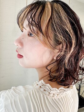 ノラ ウメダ(NORA UMEDA) レイヤーロングワンカール姫カットシアーカラーセミディ