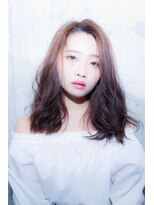 ジェニーバイメノン(JENNIE by Menon)&nbsp;小顔　ダブルバング　ことりベージュ　ゆるウェーブ