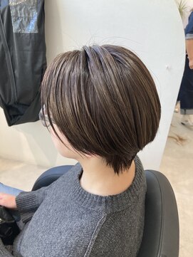 エミュスト(Emuest) 髪質改善ストレー