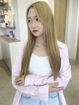 ヴィンス(vince) ベージュカラー/ブリーチ2回/ハイトーン/ブリーチ