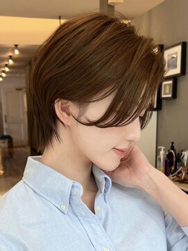 イル 大阪淀屋橋(i'll) ★大人ハンサムショートセンターパート髪質改善