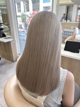 イト(ito.) ホワイトカラー_ミルクティーベージュ_ダブルカラー